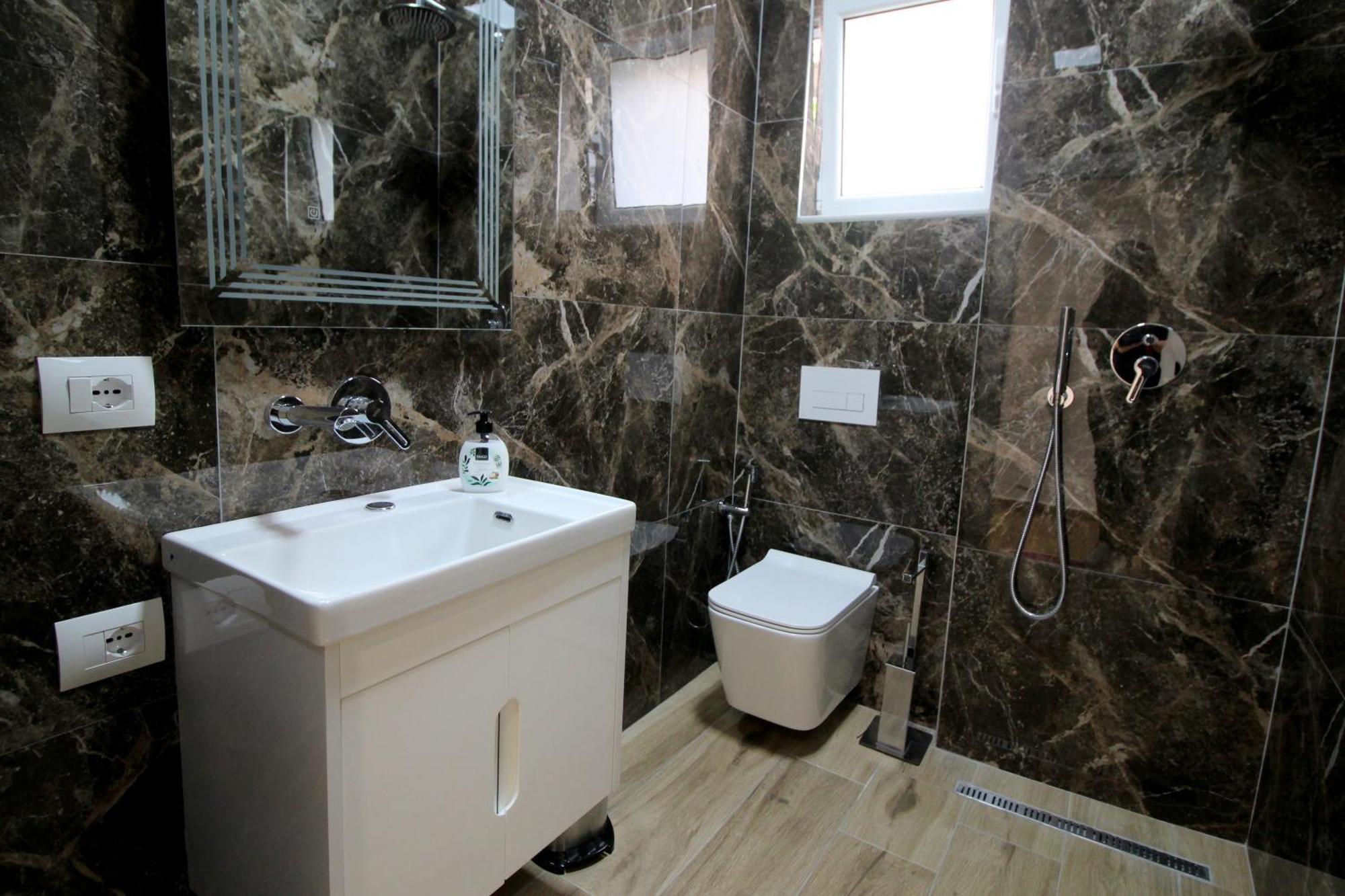 Alis Apartments Sarandë Eksteriør billede